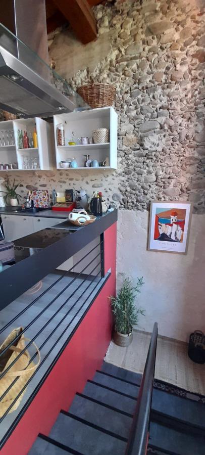 Coquette Maison De Village Nefiach Bagian luar foto